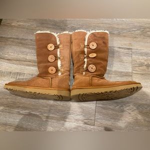 UGG Bailey Button Triplet II Boot